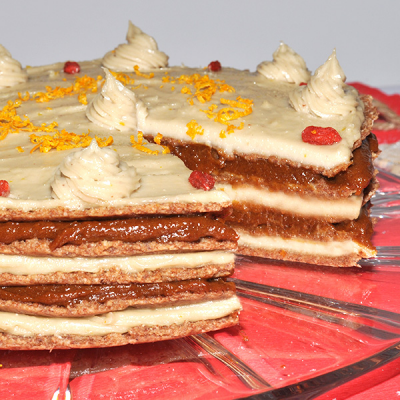 Aprikosen-Schicht-Torte